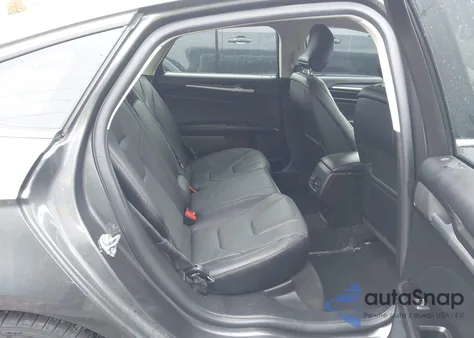 2019 Ford Fusion Energi Titanium z USA, uszkodzony, nr VIN 3FA6P0SU5KR218031